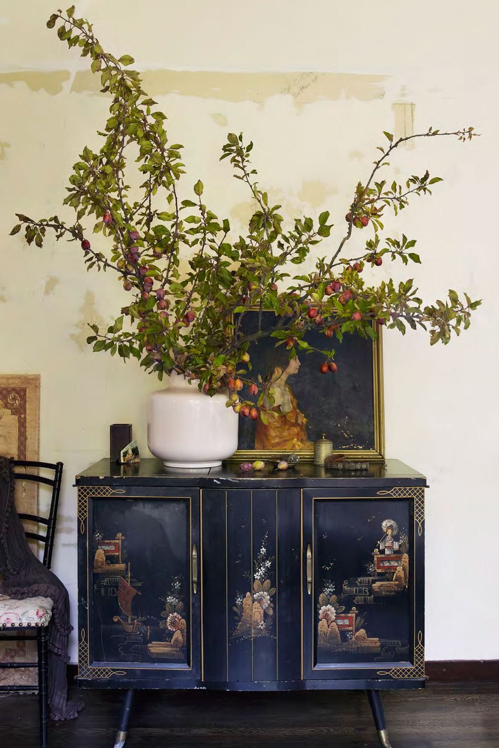 Plum Branches  Decorating With Flowers  Arrangement Ideas