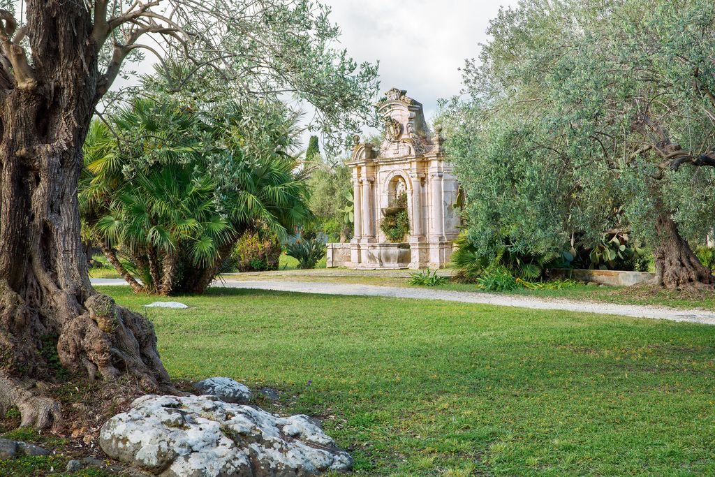 The ornamental fountain is attributed to Baroque architect Giovanni Battista Vaccarini.