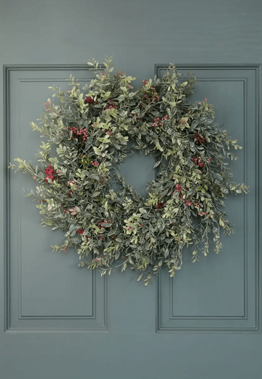 Image may contain Wreath