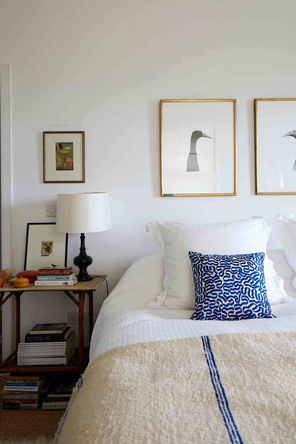 Cream White and Blue Bedroom | Bedroom Ideas