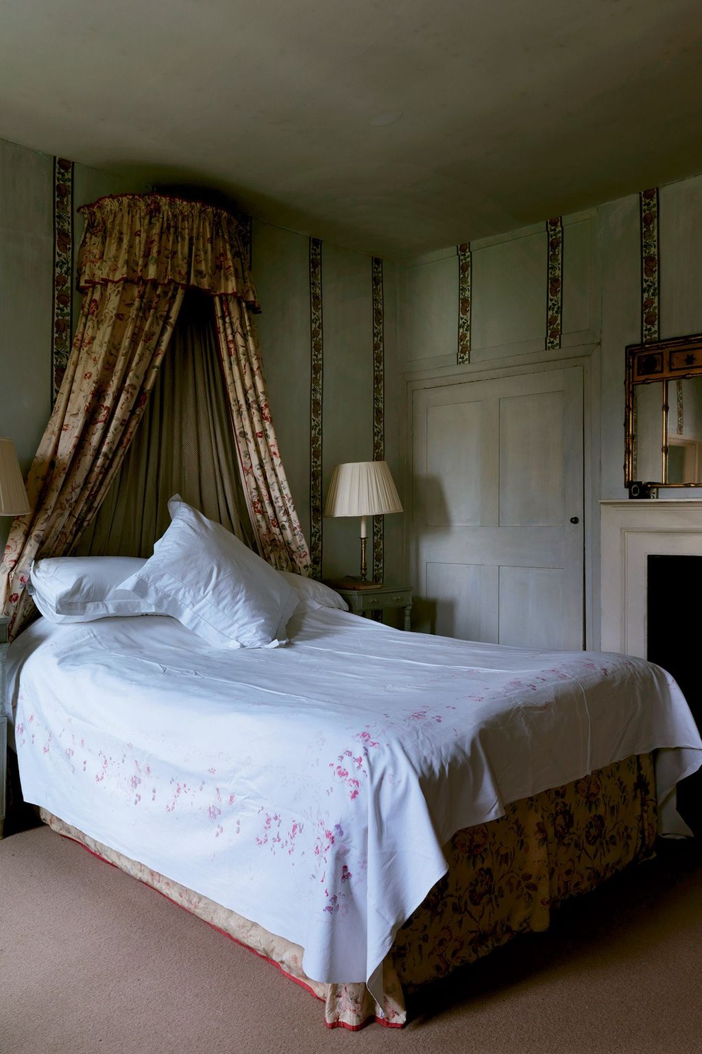 Bedroom Nicholas Haslam | Real Homes