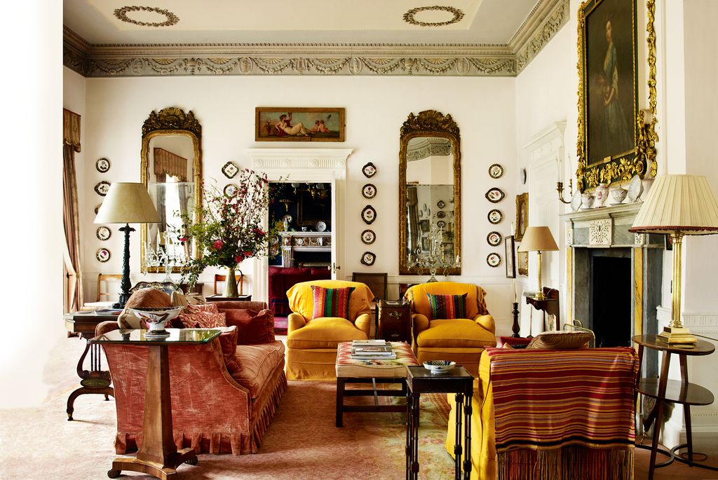 The drawing room.