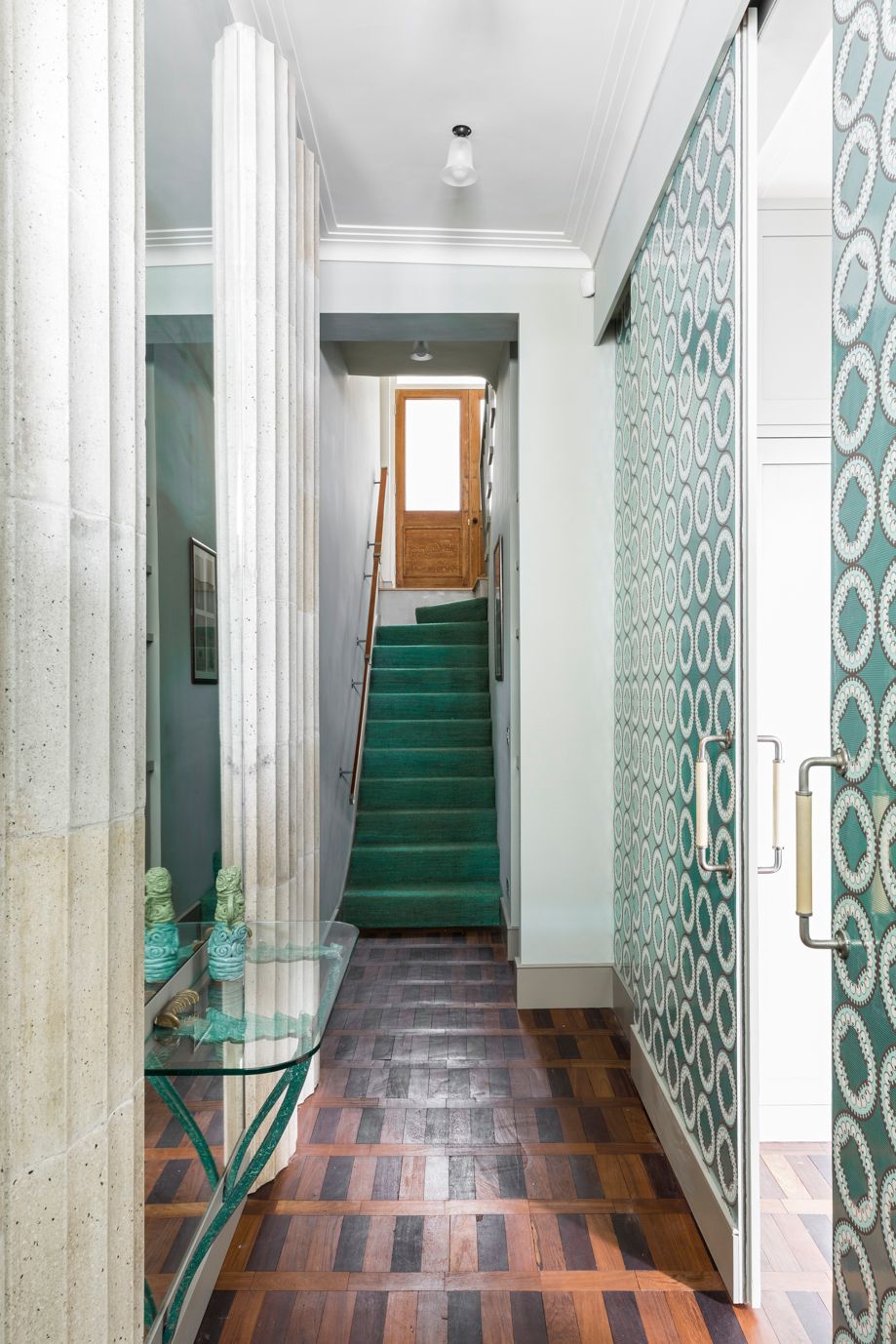 In this Victorian house in London Maria Speake has cleverly reorganised the layout and made inventive use of the...