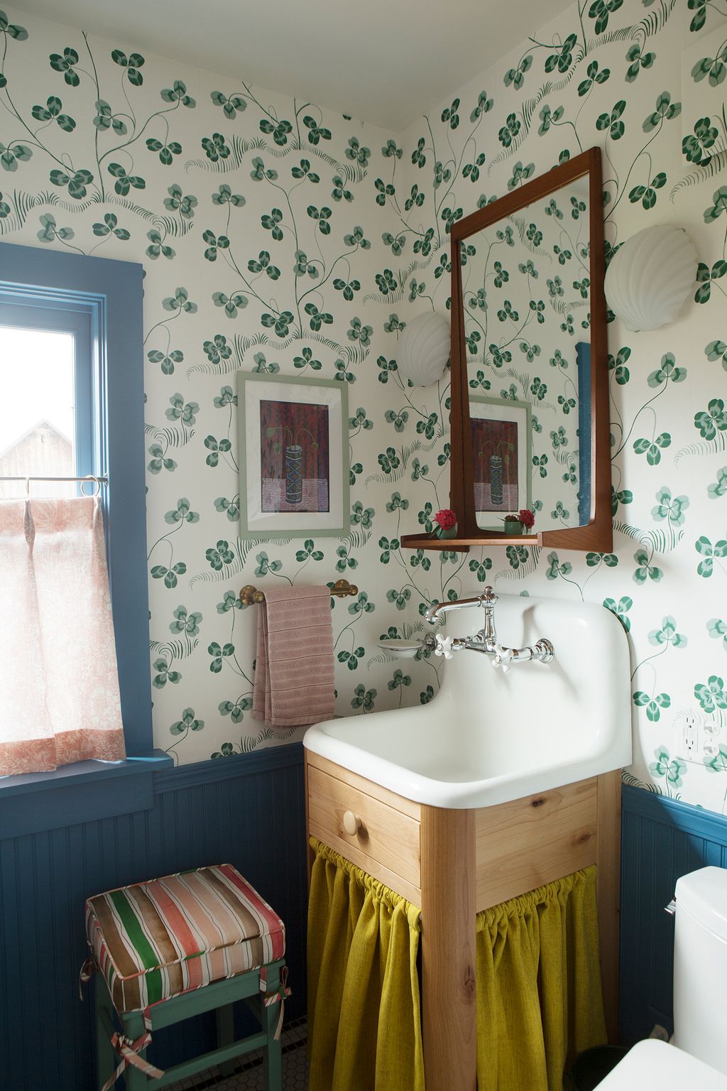 The muchloved 'Klöverblad' wallpaper makes for a fresh springlike backdrop to the bathroom in the same Utah cottage by...