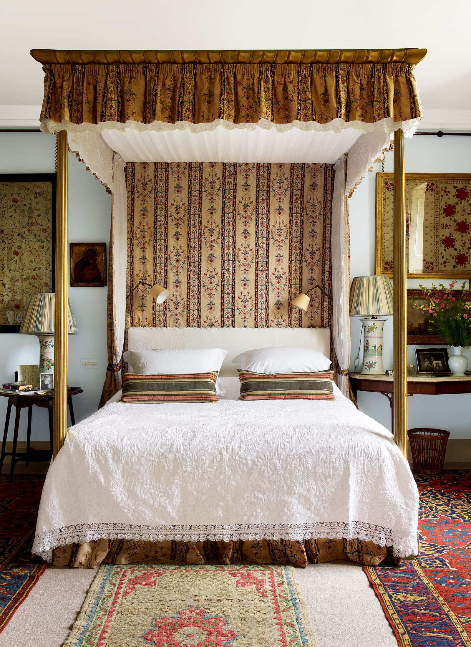 Image may contain Room Bedroom Indoors Furniture Interior Design Bed Flooring and Rug