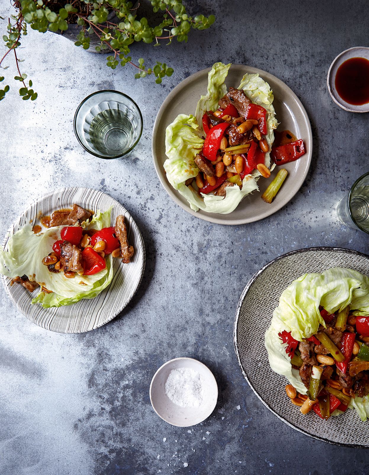 Chilli beef recipe Sticky chilli beef with peanuts in lettuce