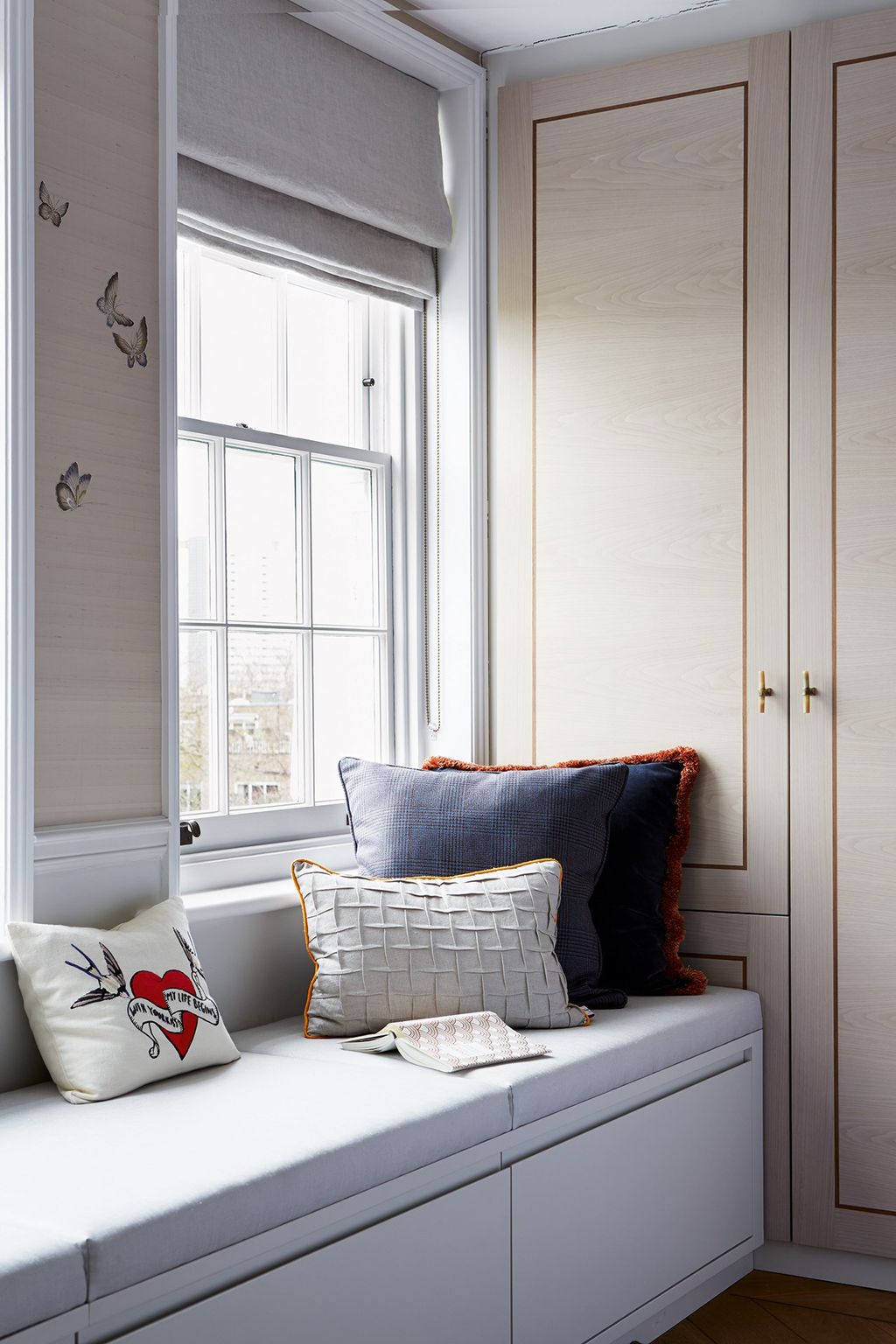 Holland Park Flat Banquette | Real Homes Interiors Inspiration