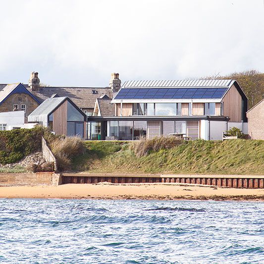 A view of the house from the sea.