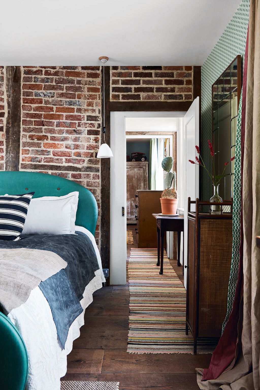 Bedroom ideas and designs