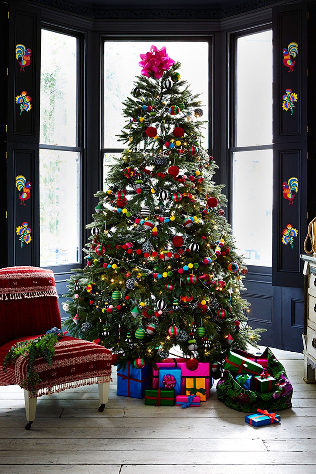 Image may contain Plant Ornament Tree and Christmas Tree