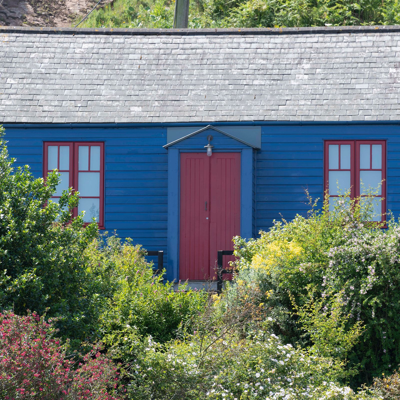 A Scottish fisherman's cabin becomes a charming retreat for a creative couple