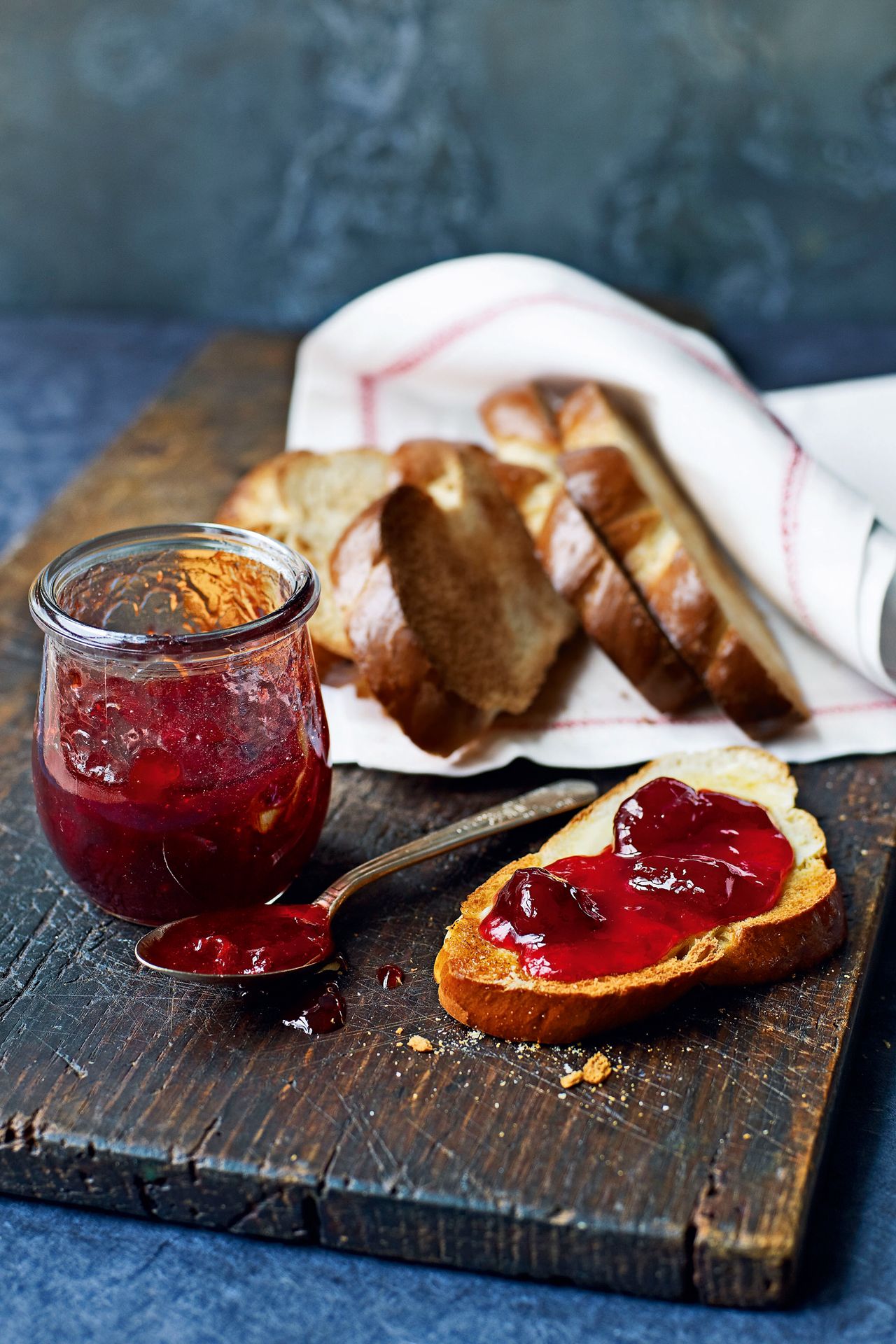 Have Political Debates at Breakfast  French Style