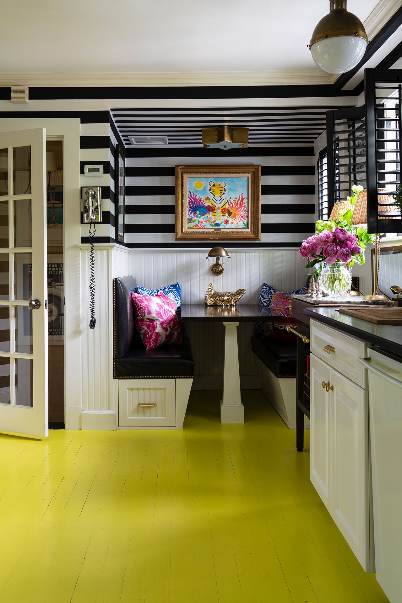 The perfect paint for design lovers with children and pets