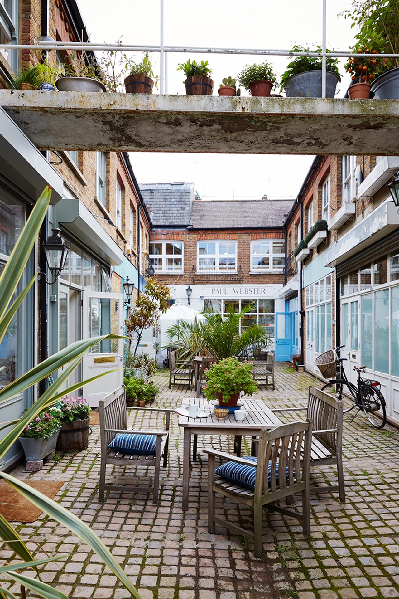 Mews Courtyard | Outdoor  Alfresco Dining