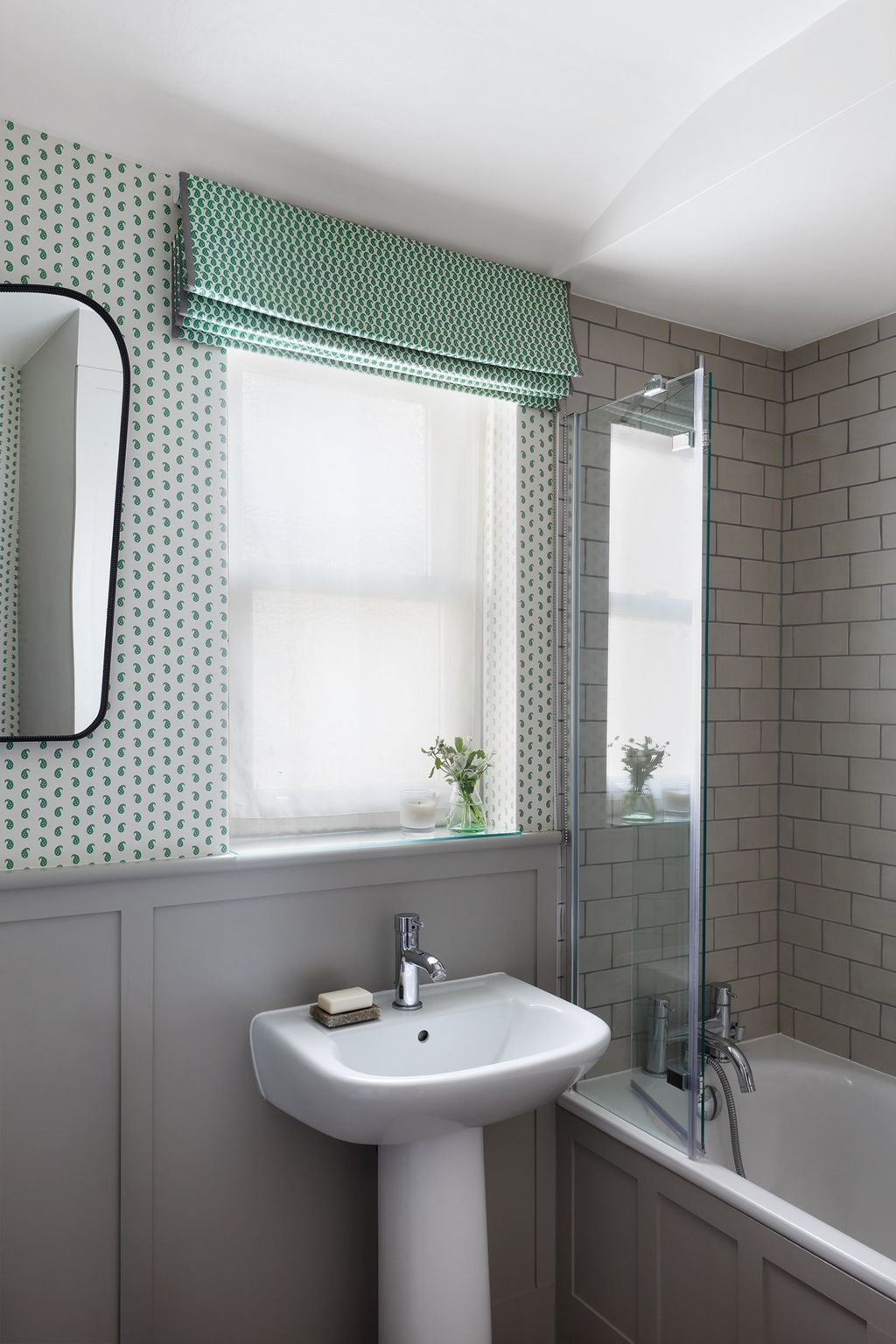 Image may contain Indoors Room Interior Design and Bathroom