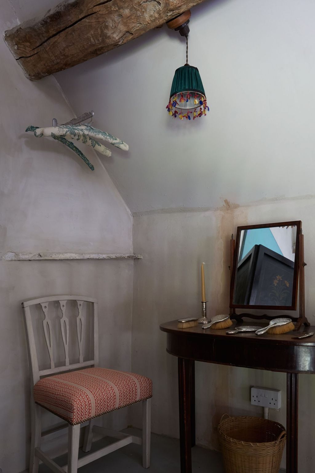 Image may contain Furniture Chair Indoors Interior Design Screen Electronics Monitor Display Table and Lcd Screen