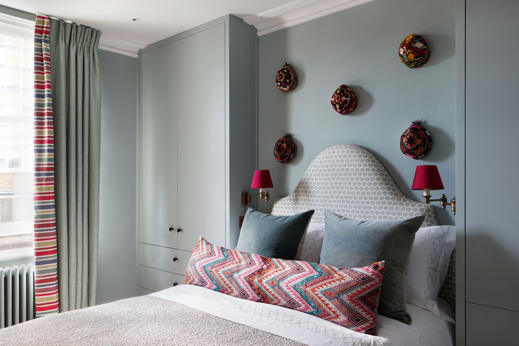 Image may contain Room Bedroom Indoors Furniture Living Room Bed and Couch