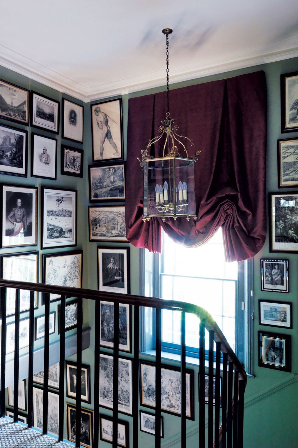 How to hang pictures