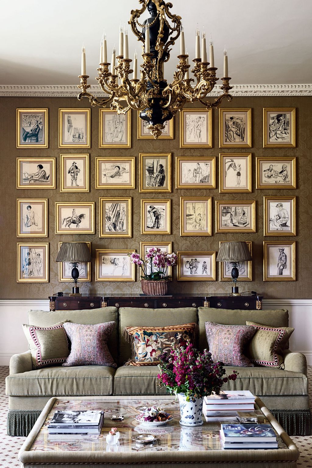 How to hang framed pictures at home
