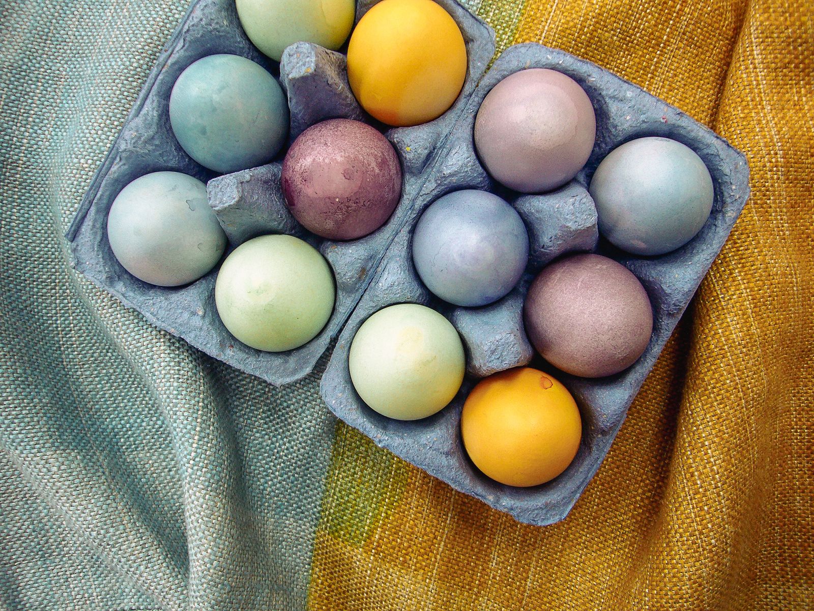 How to make an Easter tree