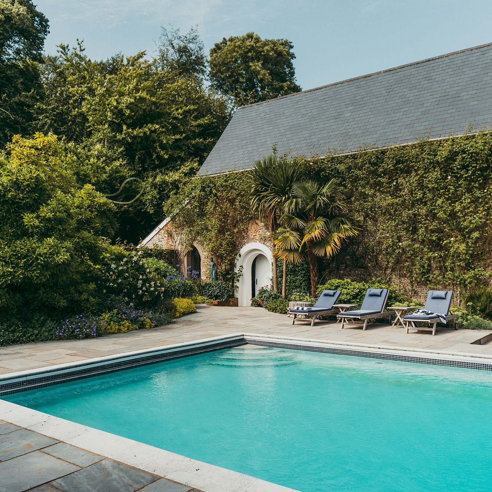 29 smart rental houses to book for group holidays in 2025