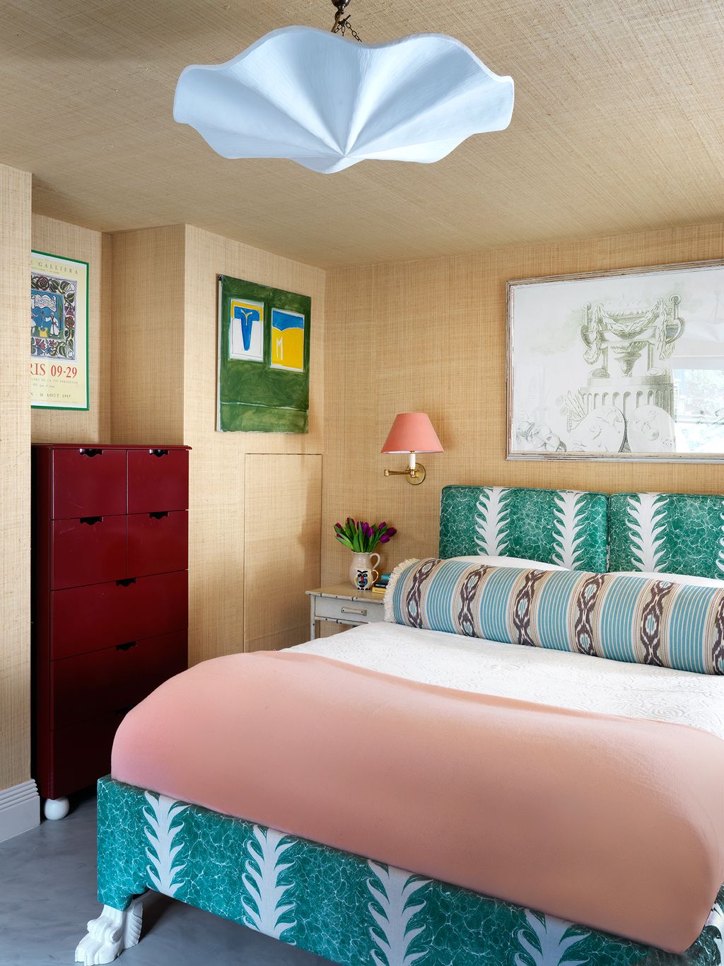 Image may contain Room Bedroom Indoors Furniture Bed and Interior Design