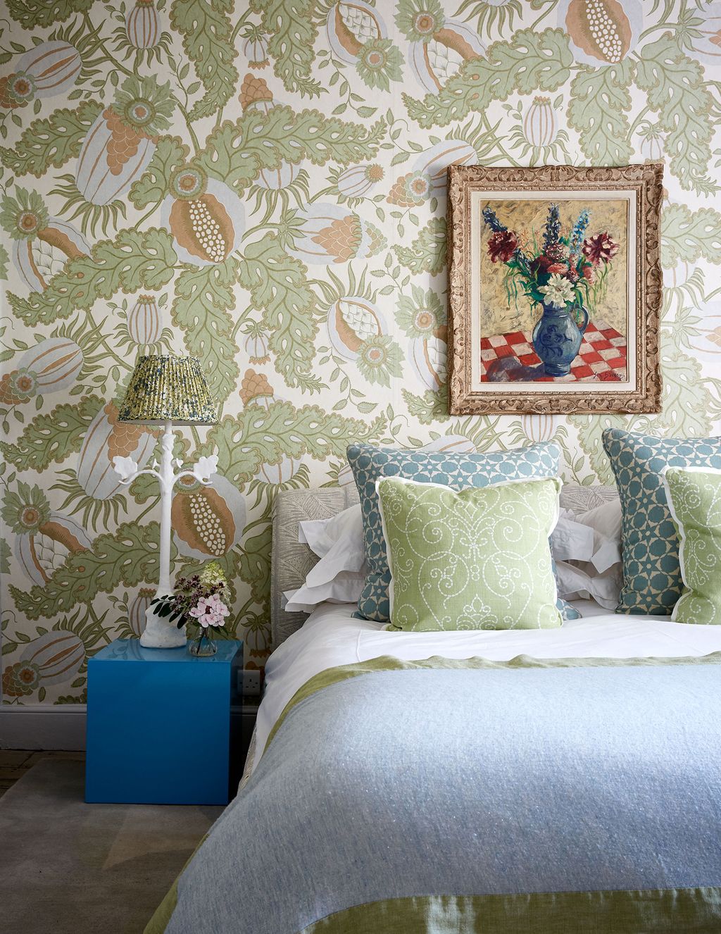 Image may contain Cushion Pillow Home Decor Room Indoors Bedroom Interior Design Furniture and Bed