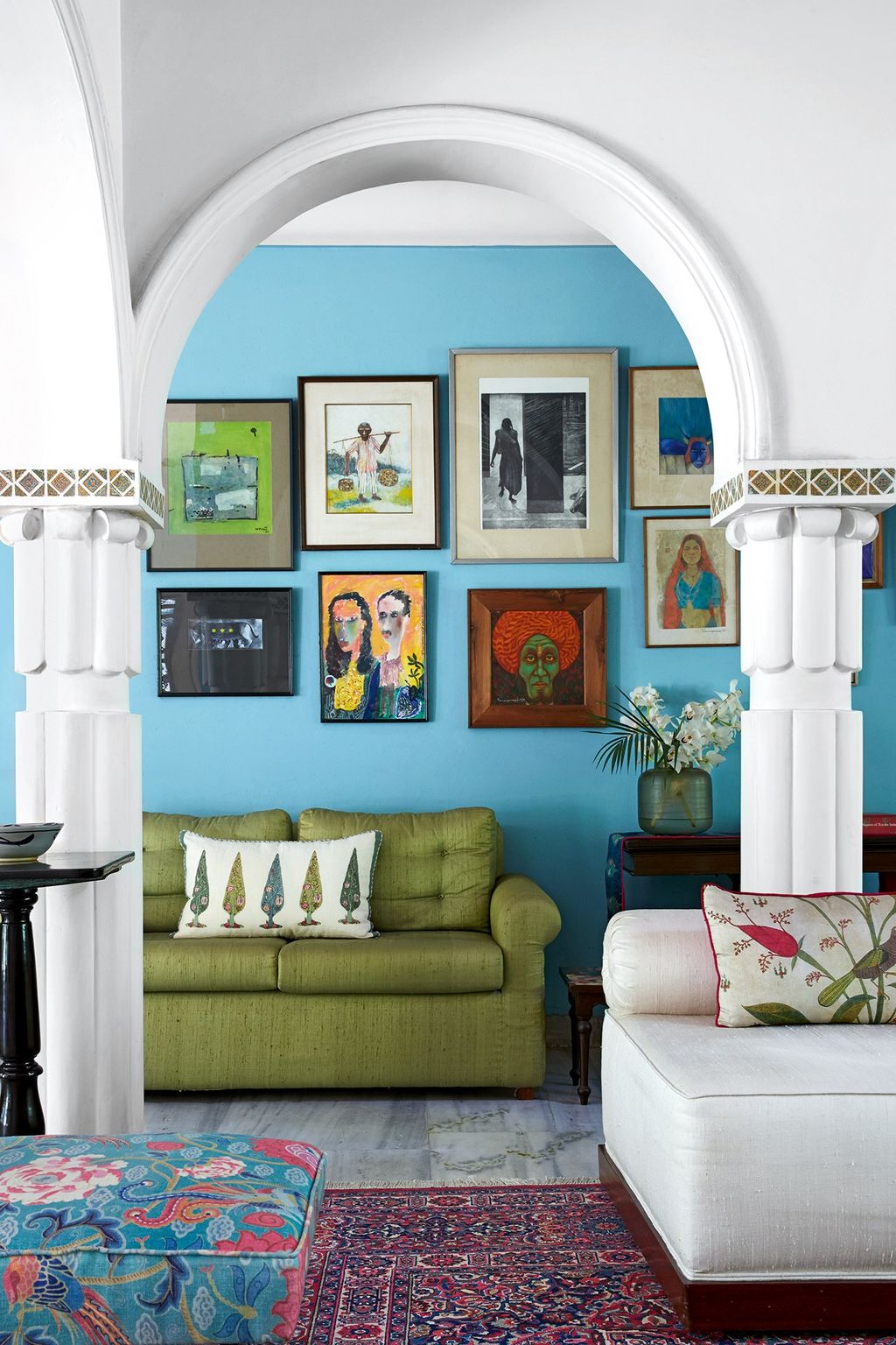 Light Blue colour scheme | Living Room Design Ideas