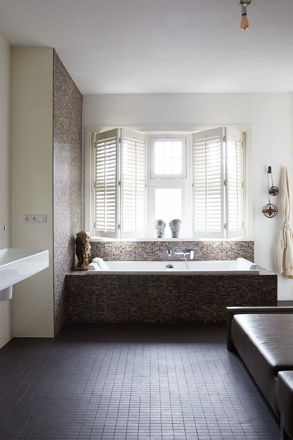 Bathroom  Ferry van Tongeren | Real Homes