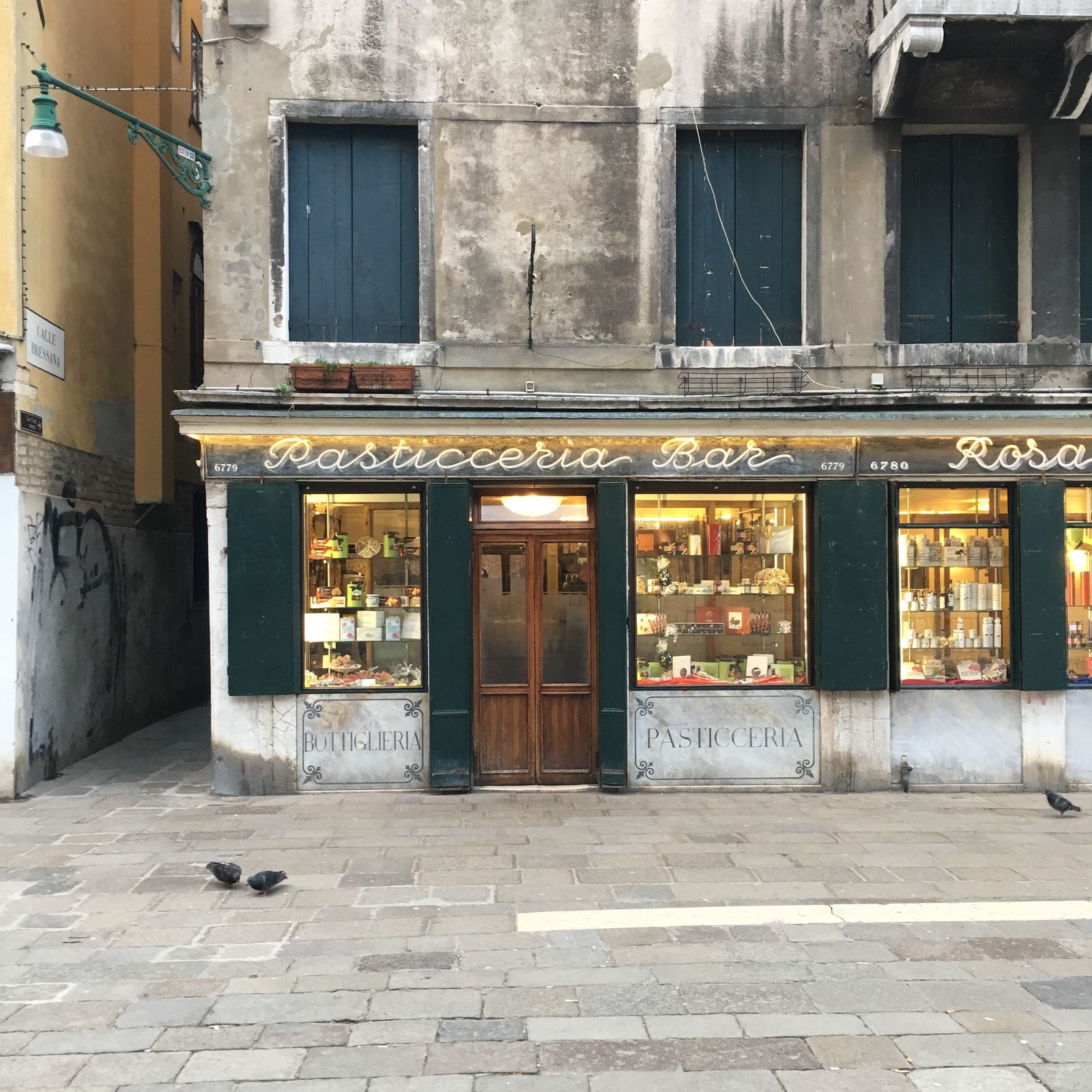 Venice hotels and restaurants