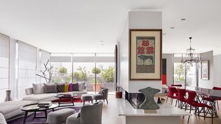 David Bentheim stylishly reconfigures a Battersea Penthouse