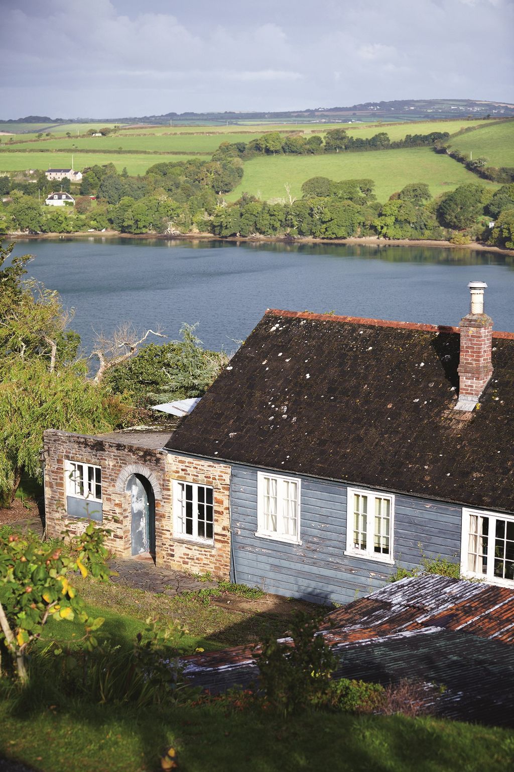 Boathouse  At Home Katie Fontana Houseboat | Real Homes