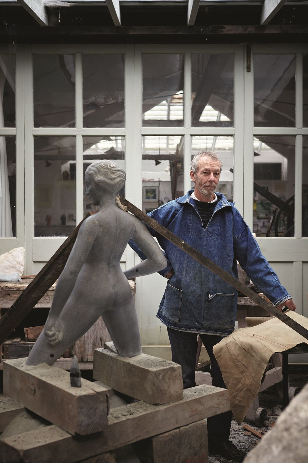 Sculpture  At Home Katie Fontana Houseboat | Real Homes