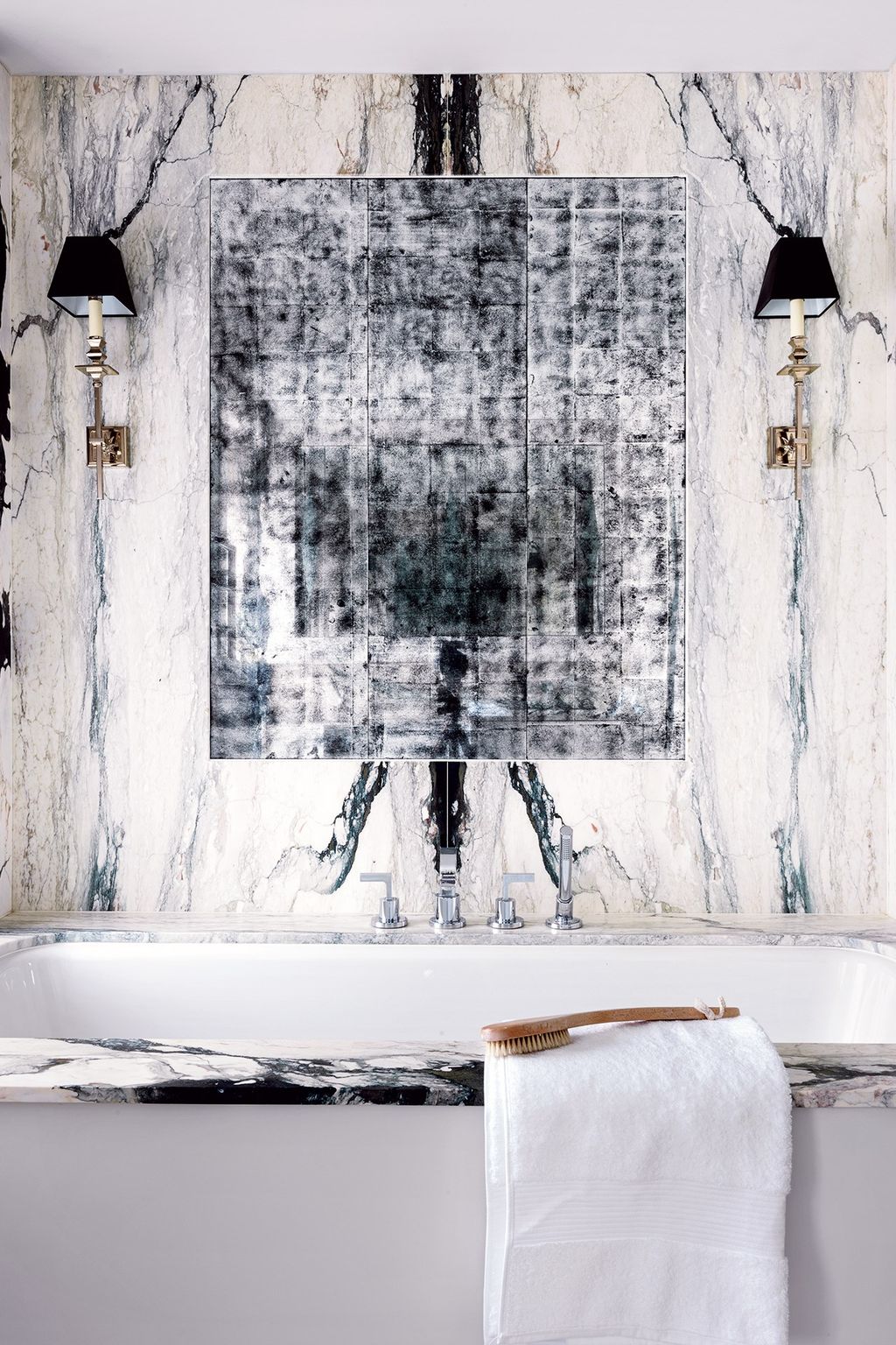 Image may contain Tub Bathtub Home Decor Indoors and Room