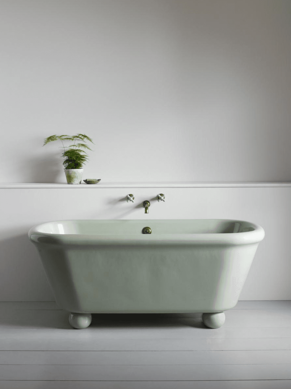Image may contain Tub and Bathtub