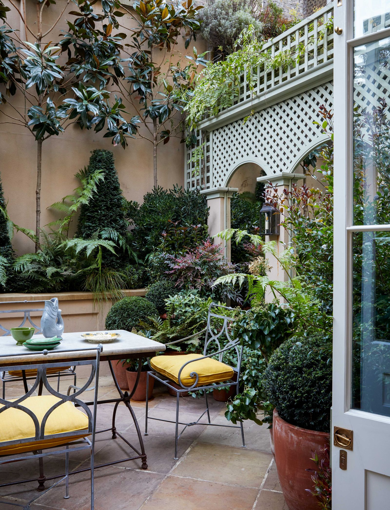 Smart ideas for small gardens