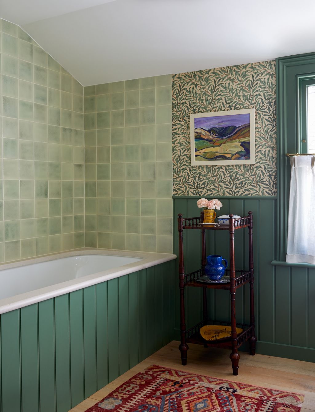 Image may contain Interior Design Indoors Tub Room Bathtub and Home Decor