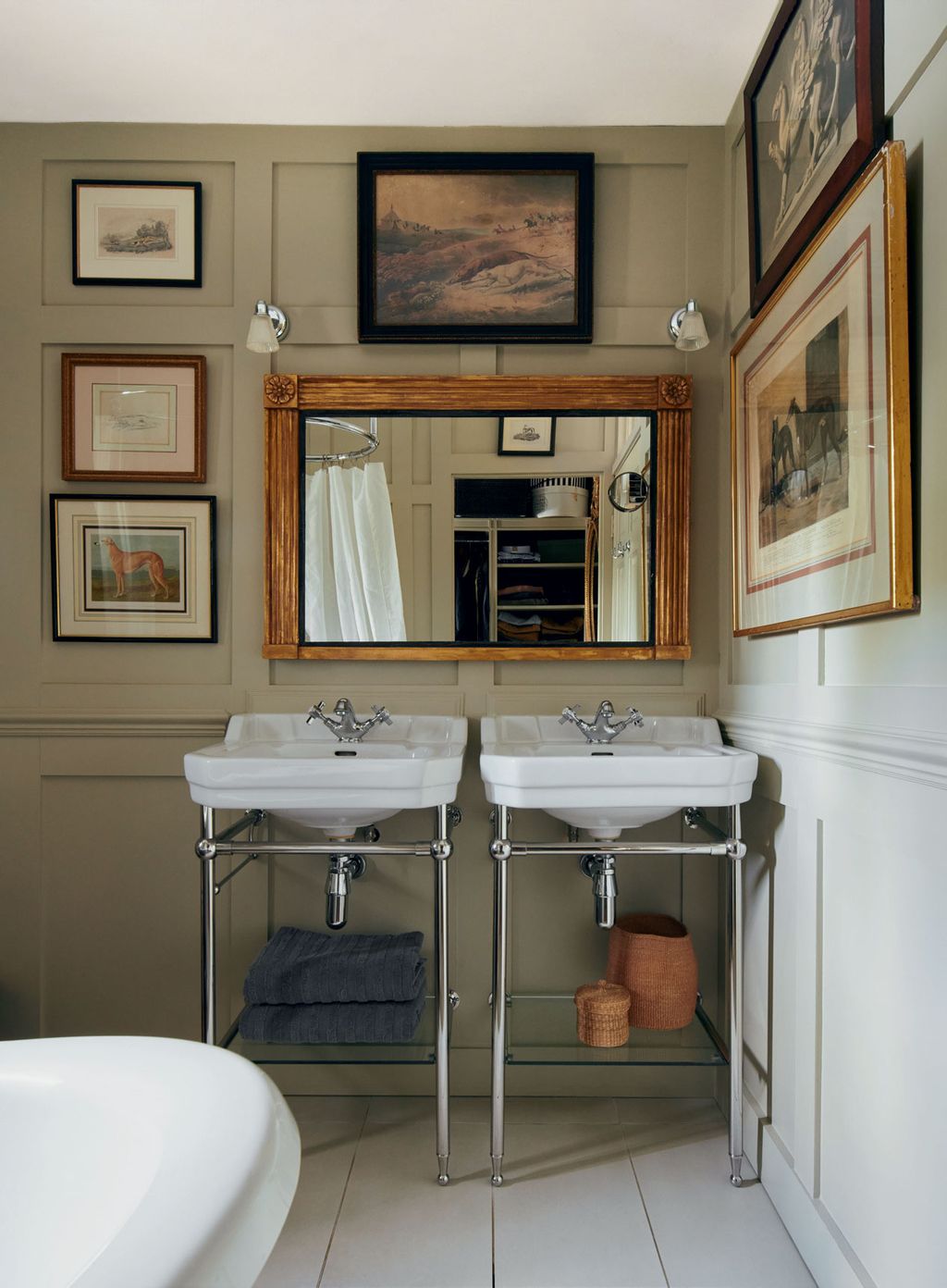 Image may contain Double Sink and Sink