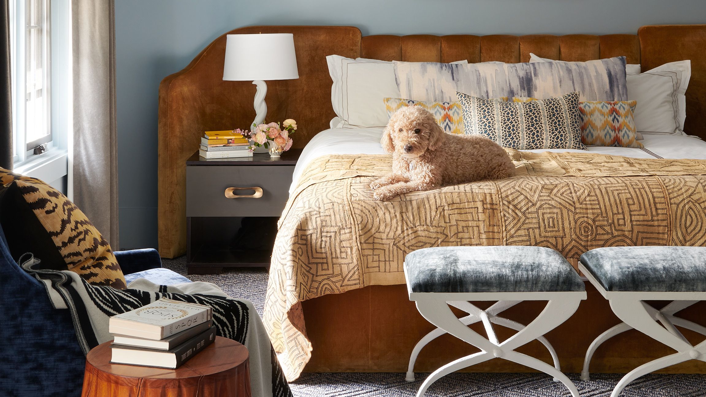 Image may contain Indoors Room Bedroom Dorm Room Furniture and Living Room