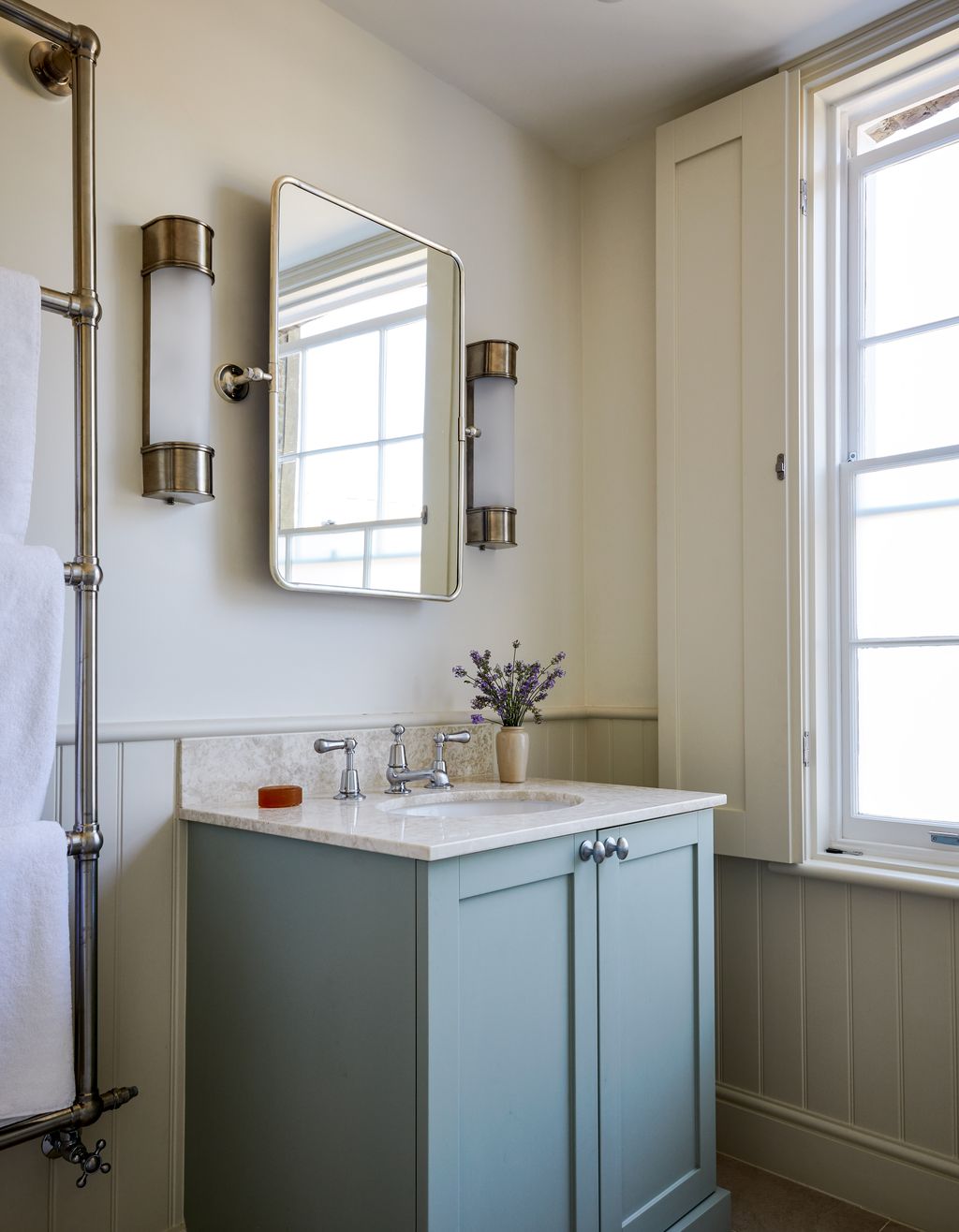 Image may contain Corner Indoors and Room