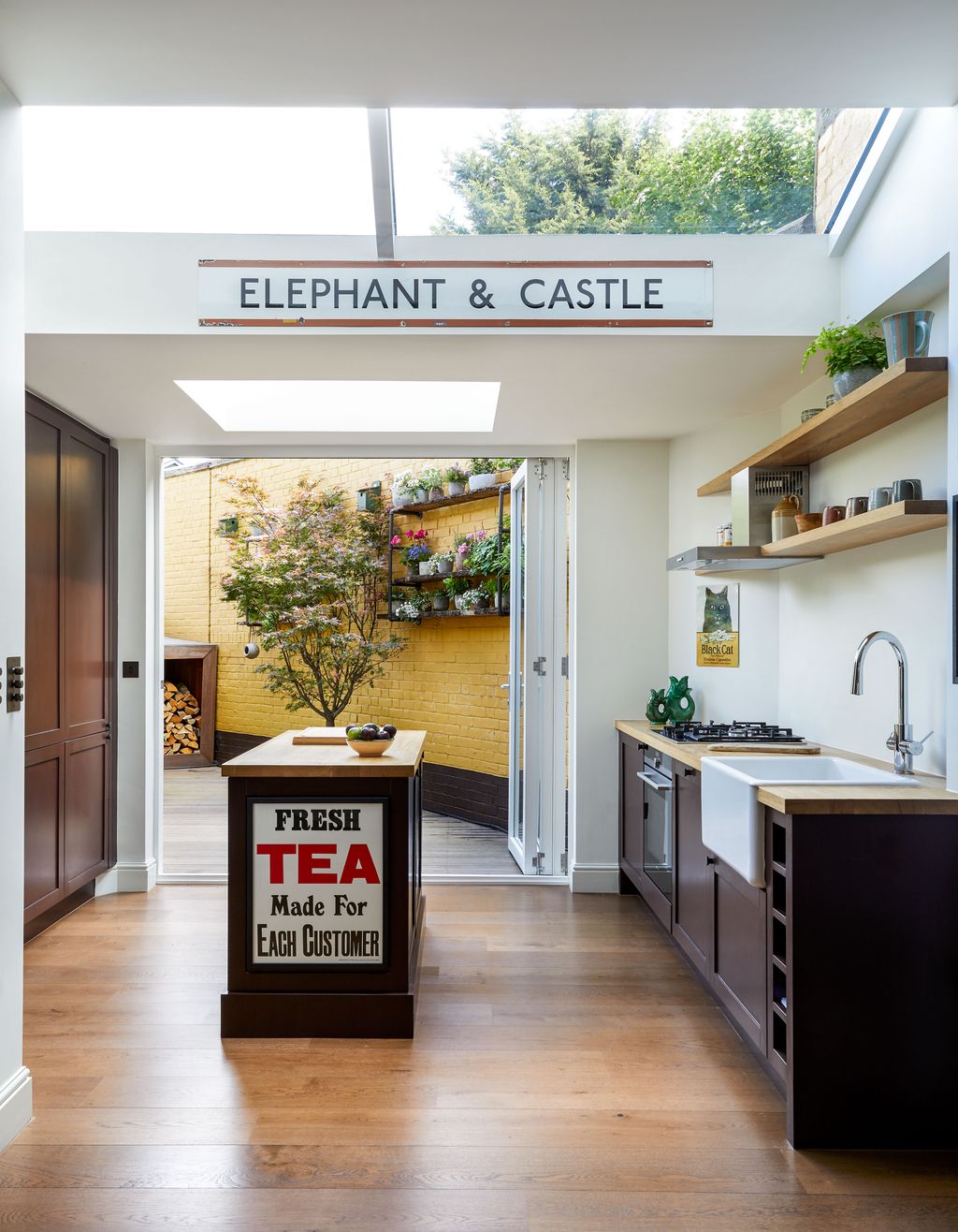 Image may contain Room Indoors Furniture and Flooring