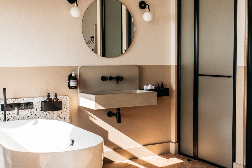 Image may contain Tub and Flooring