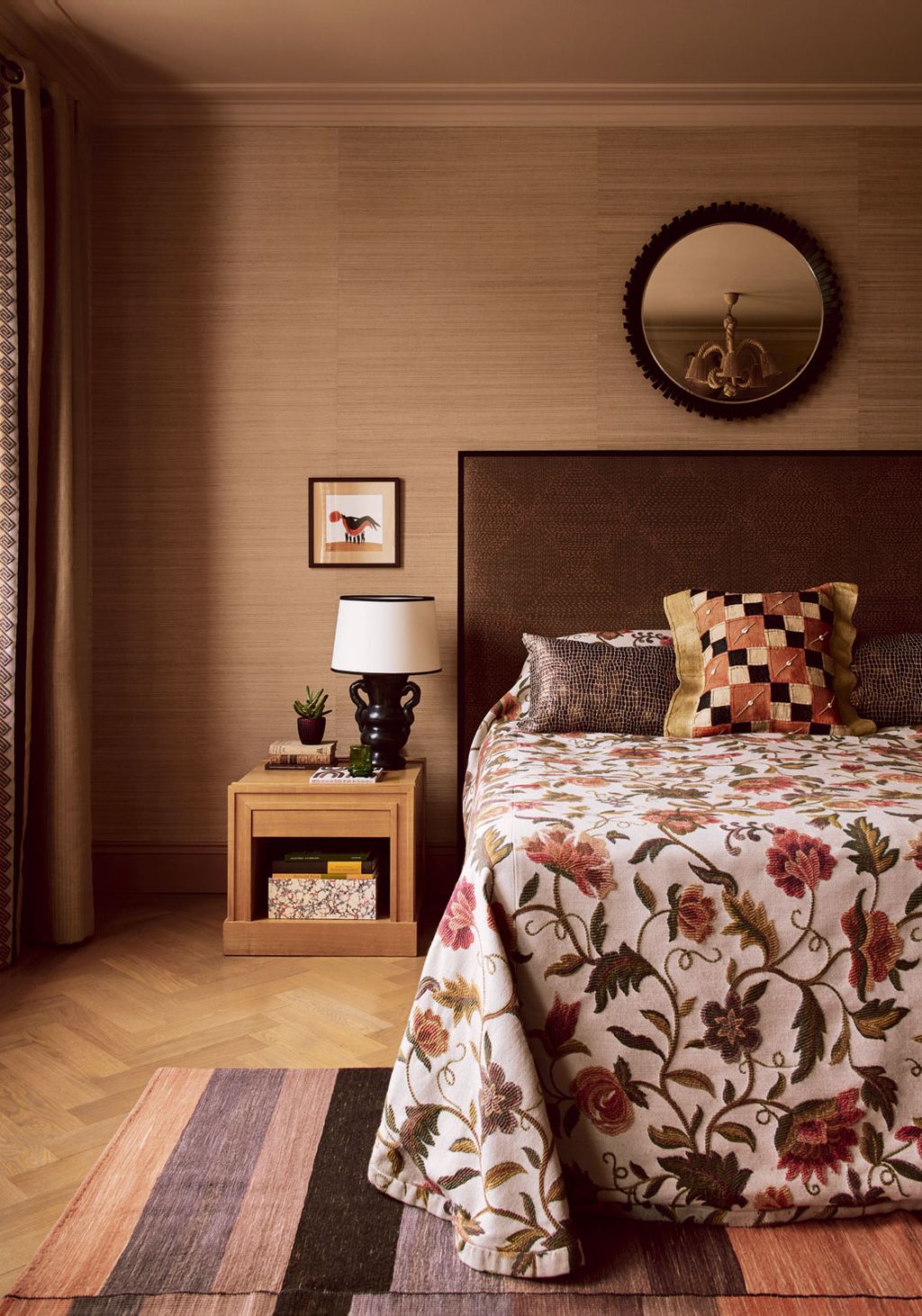 Image may contain Room Bedroom Indoors Furniture Interior Design Bed Lamp Table Lamp Home Decor and Living Room