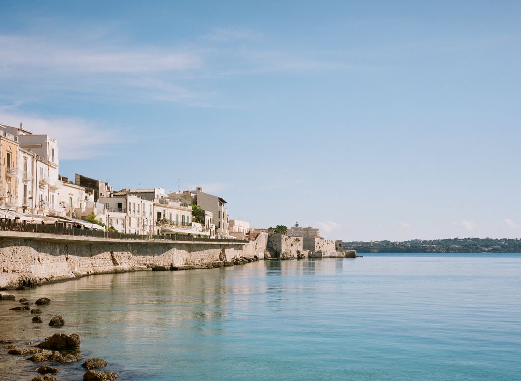 Image may contain Building Castle Architecture Fort Moat Ditch Outdoors and Water