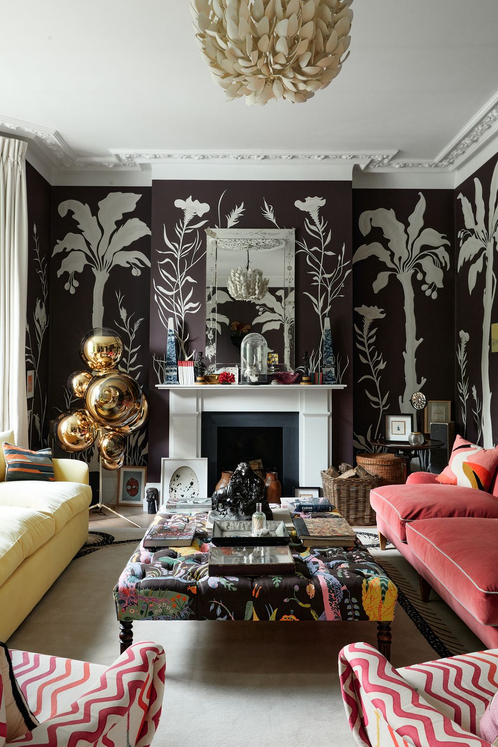 I meant for this to be a party room hence the little portraits of mushrooms hiding in corners the psychedelic cover of...