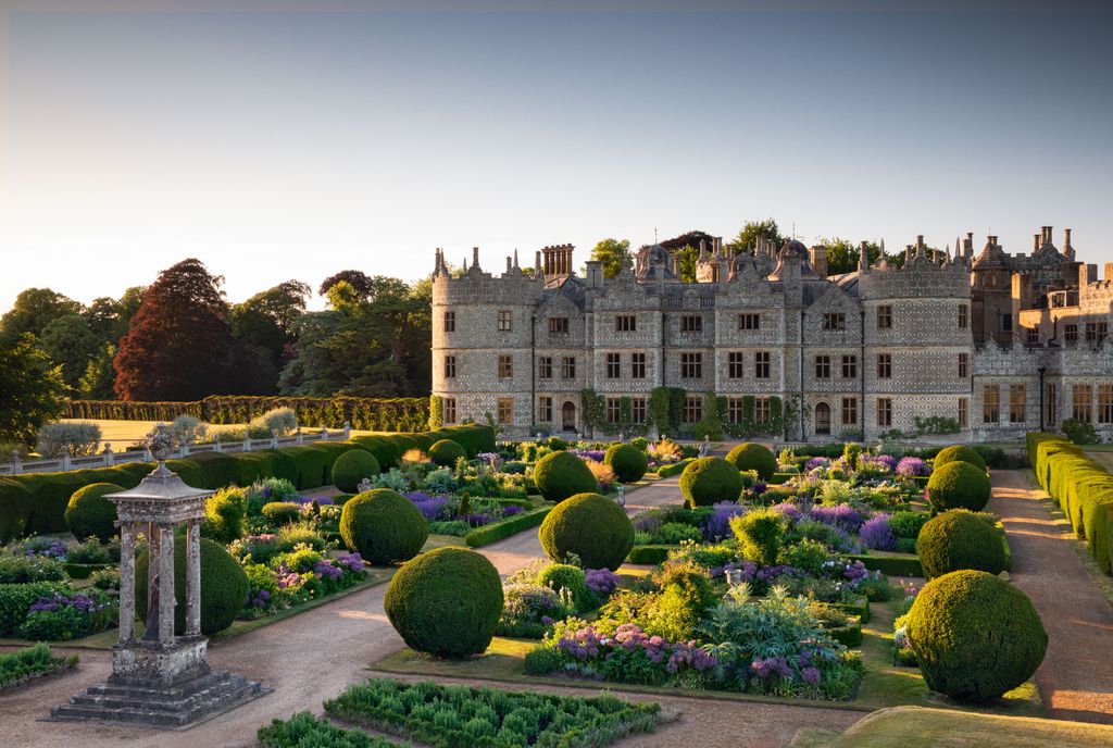 Image may contain Plant Grass Outdoors Park Lawn Garden Bush and Vegetation