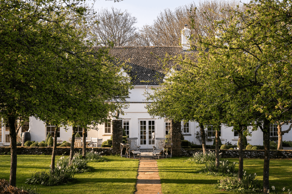 A timeless manor house with classic Georgian design The Palladian is a perfect destination for those with great...