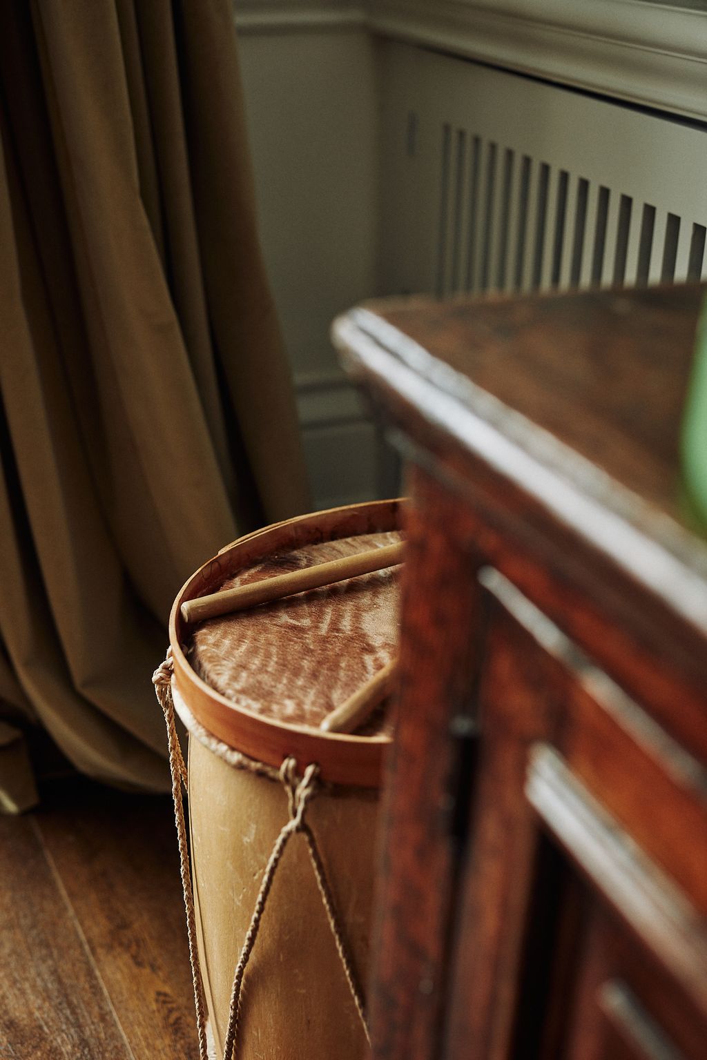 Seen here a ‘Bombo Legueroan Argetinian folkloric instrument made in the north of the country. Juana is a keen player.