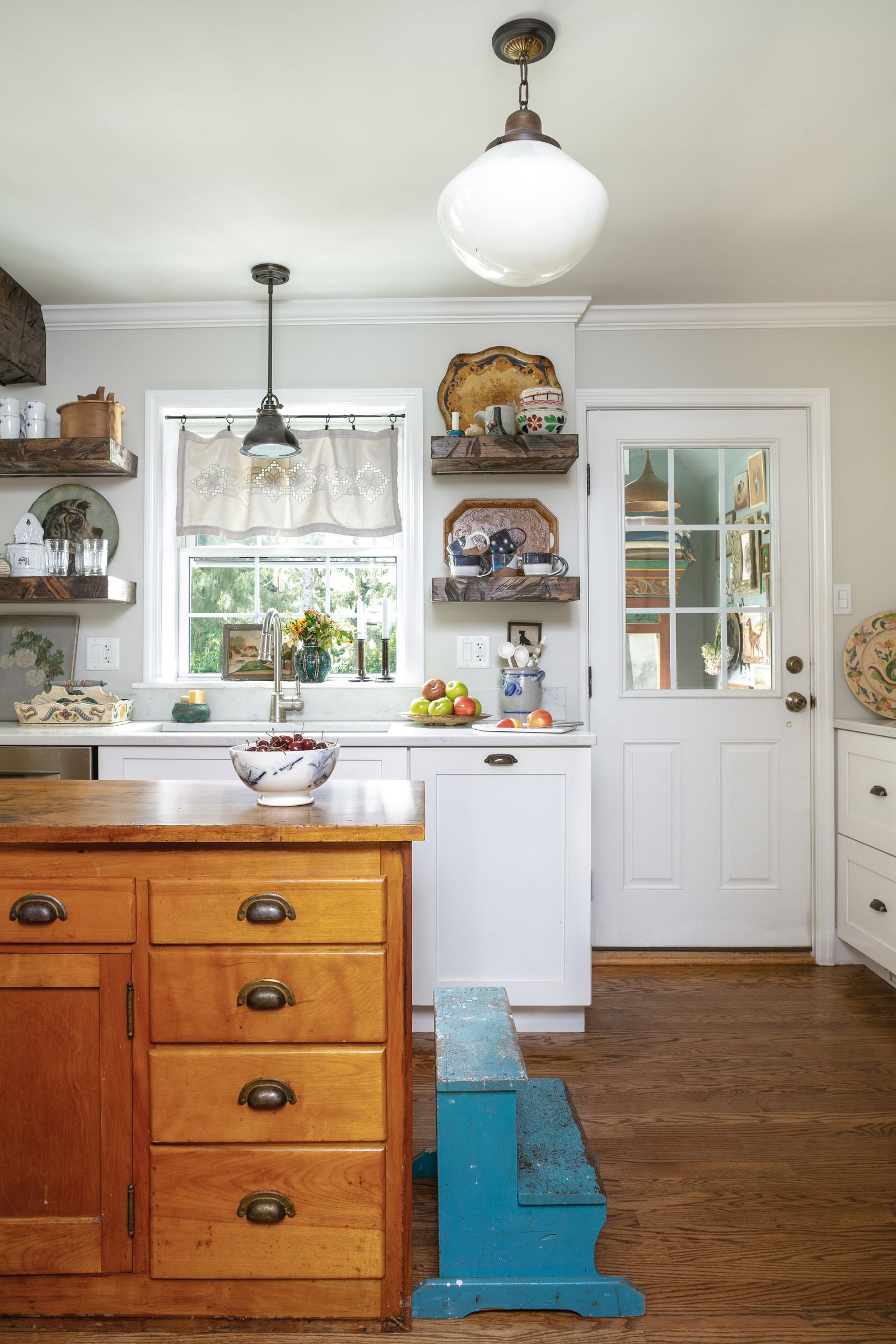 A charming Cape Codstyle house infused with Norwegian spirit