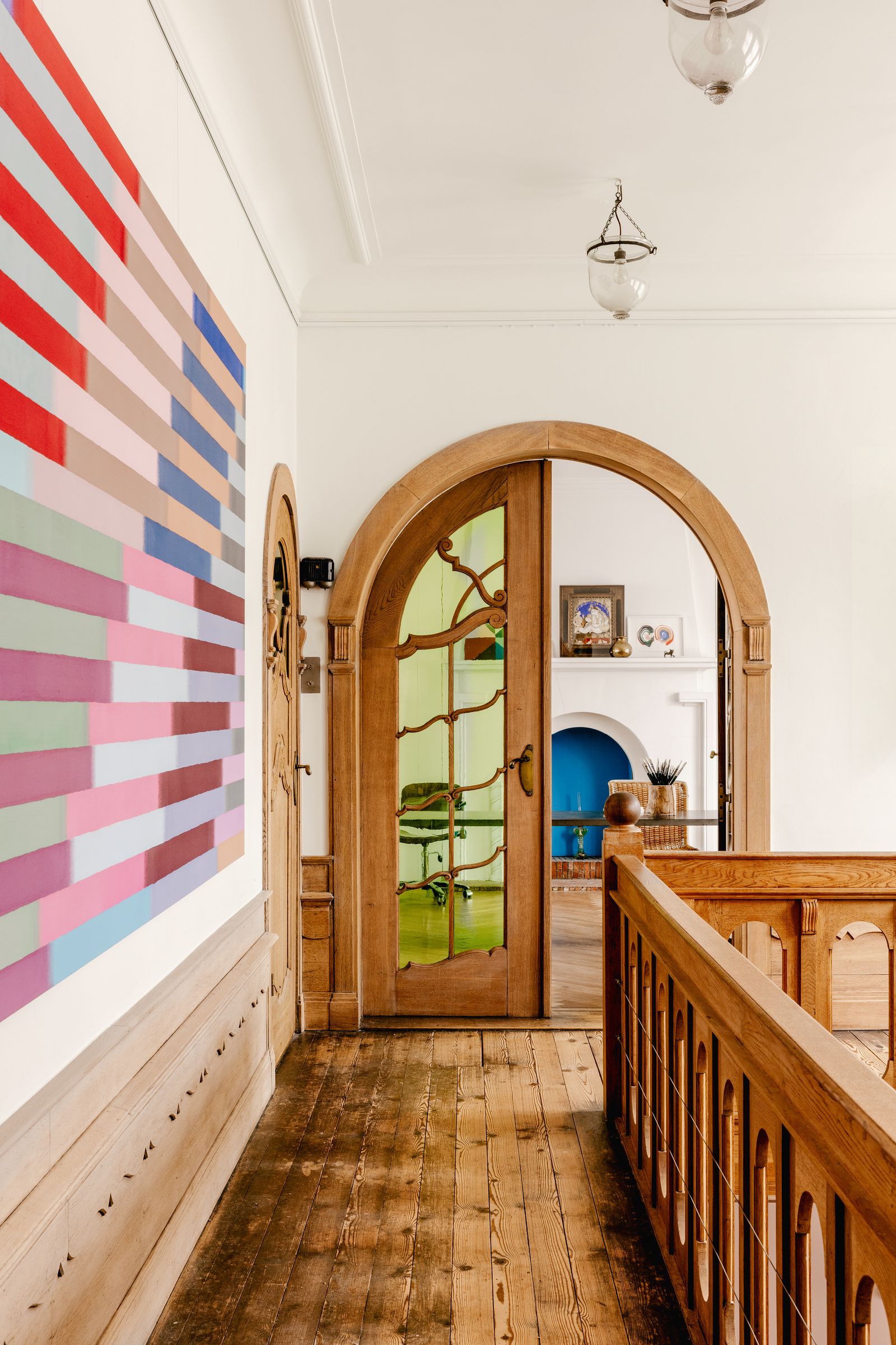 At home in Bruges with painters Jacqueline Dehond and Koenarrd Uyttendaele